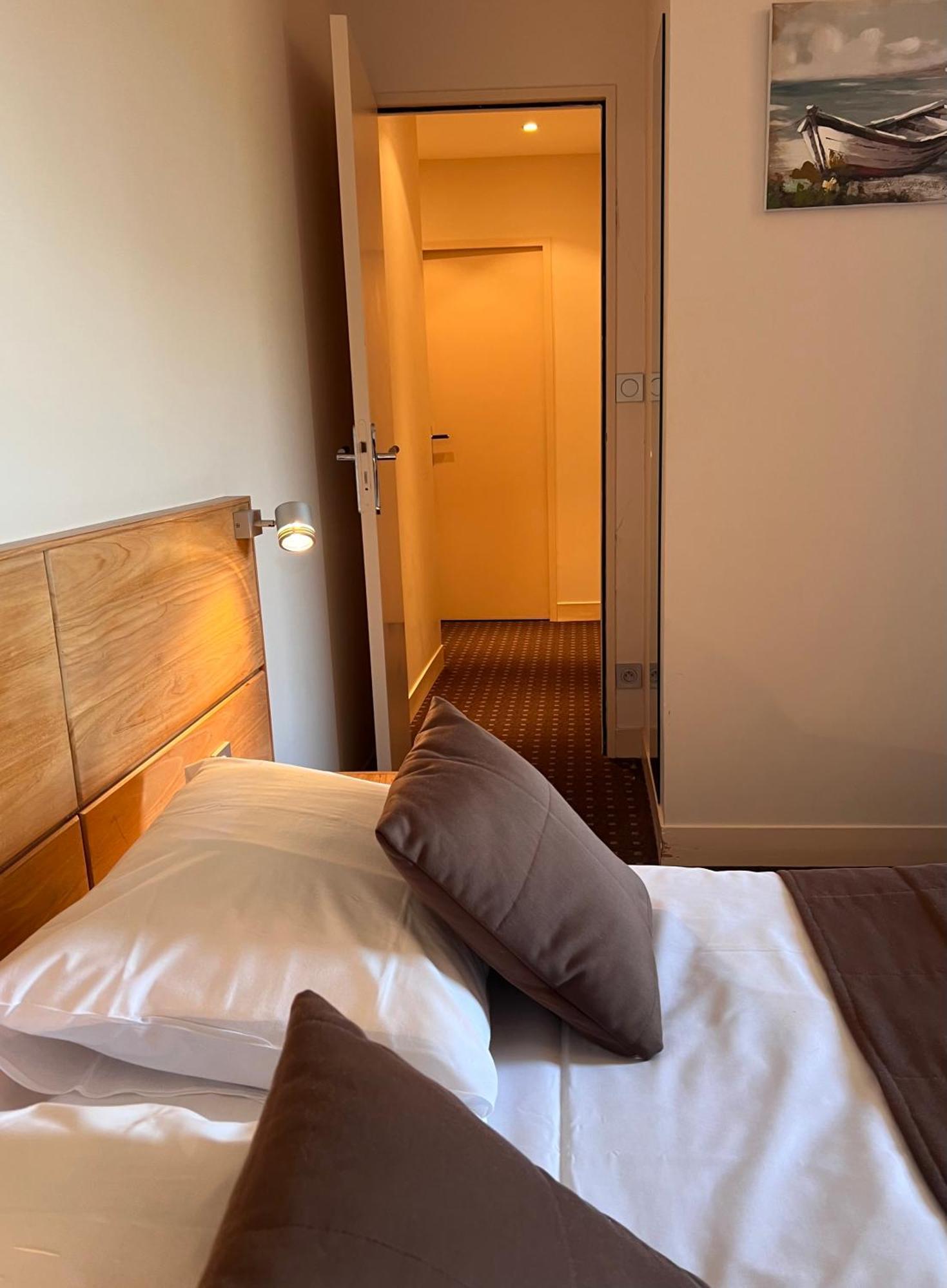 Logis Hotel Restaurant Du Labrador Saint-Benoît-sur-Loire 외부 사진