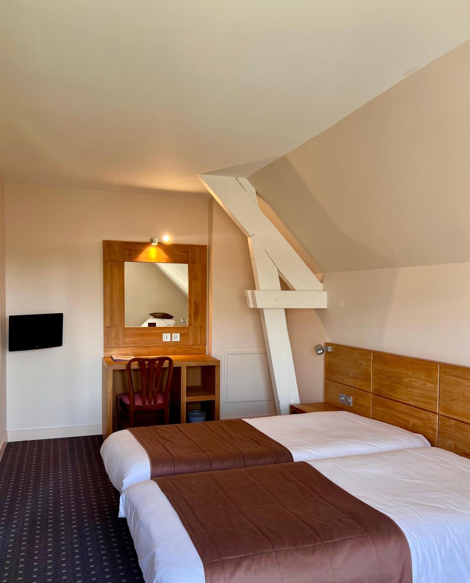 Logis Hotel Restaurant Du Labrador Saint-Benoît-sur-Loire 외부 사진