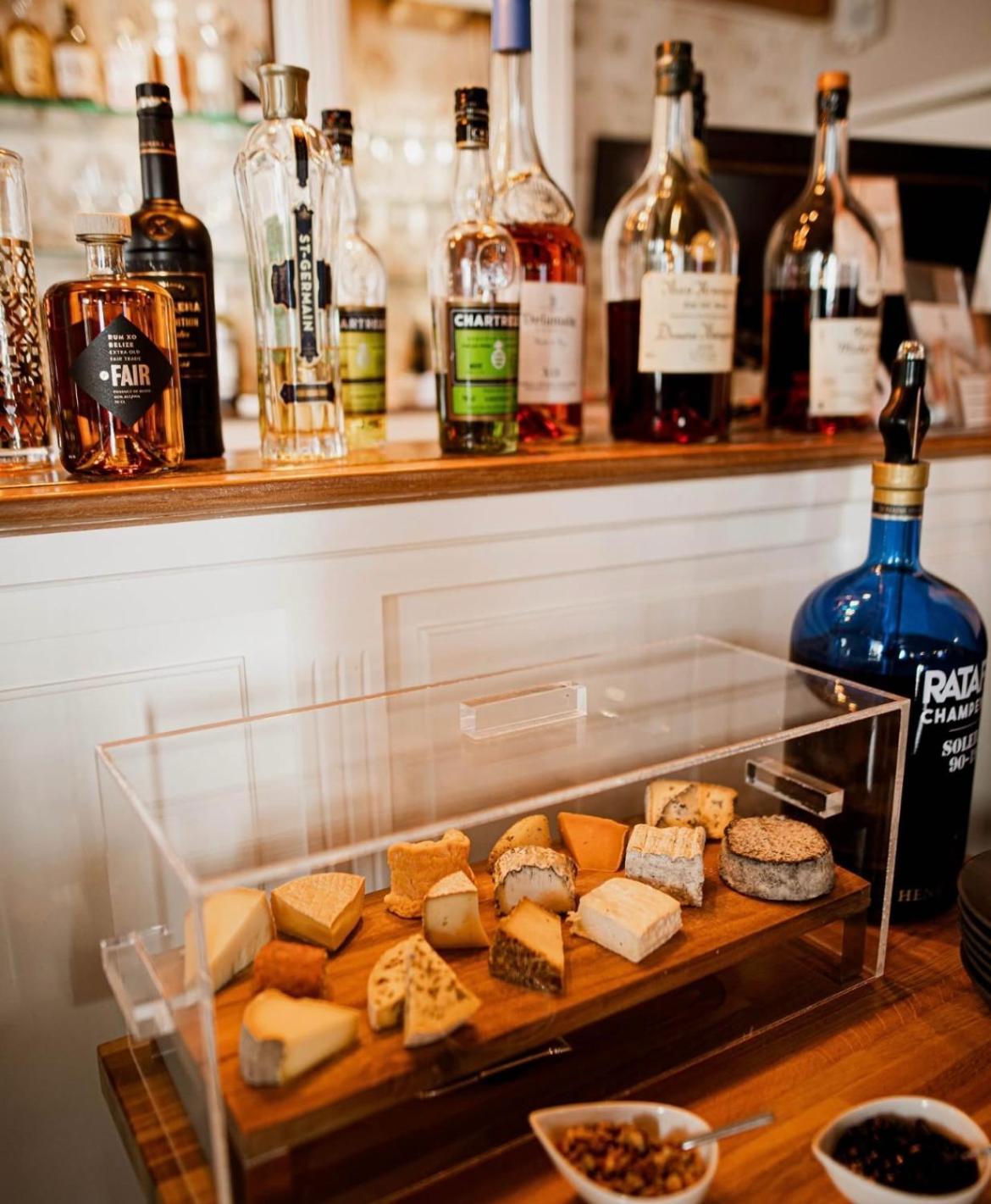 Logis Hotel Restaurant Du Labrador Saint-Benoît-sur-Loire 외부 사진
