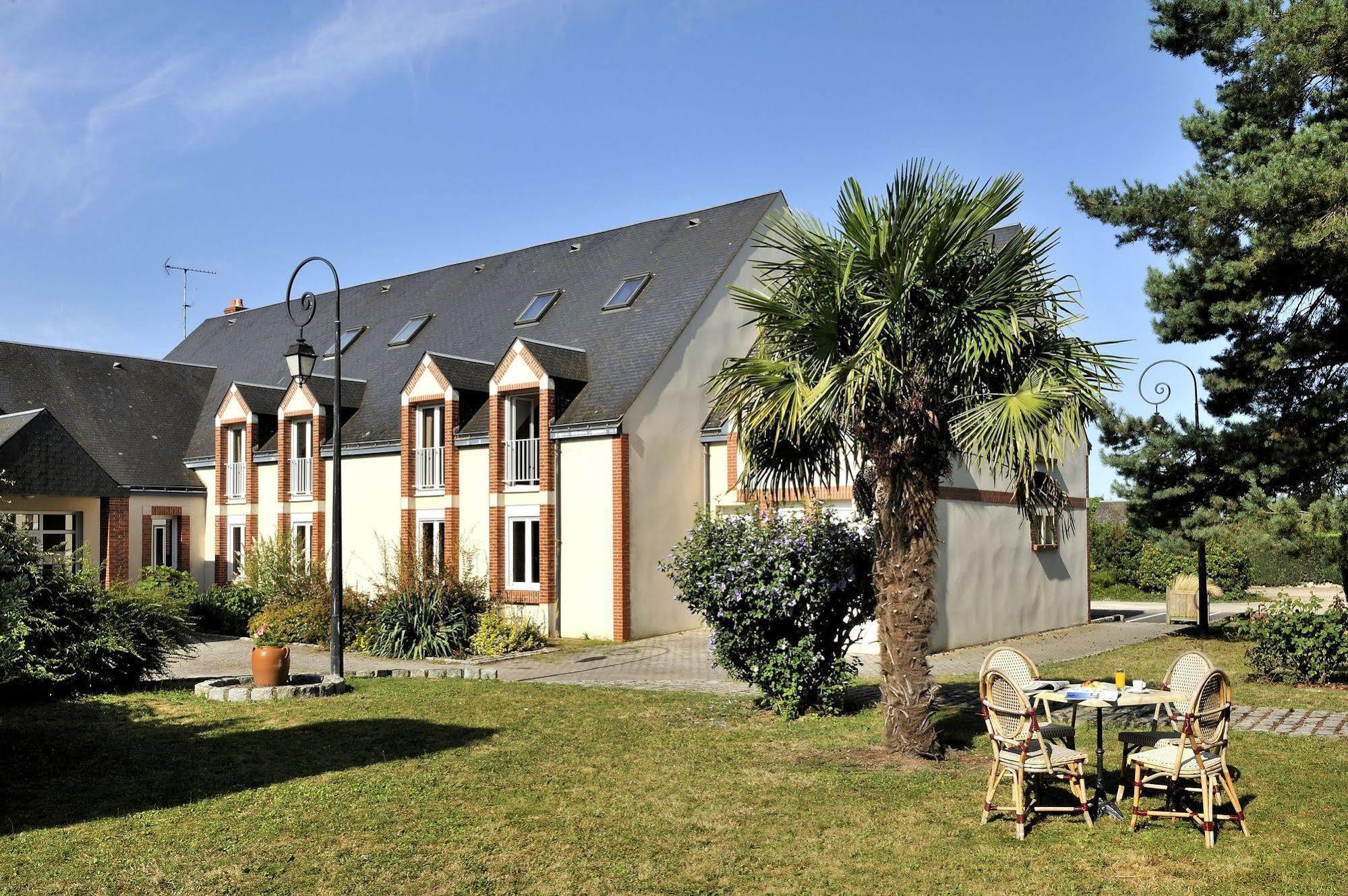 Logis Hotel Restaurant Du Labrador Saint-Benoît-sur-Loire 외부 사진